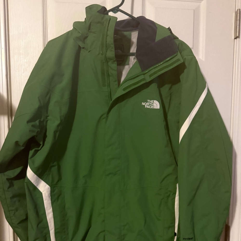 The North Face Mens HyVent Green Waterproof Rain Jacket Men’s Size M,